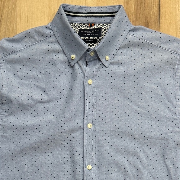 Denim & Flower Long Sleeve Button Up Blue White Polka Dot Medium Untucked Shirt - Picture 2 of 12